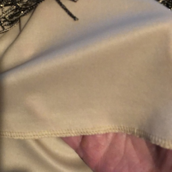 Fave sleeveless tunic with bottom fringe, medium - Picture 8 of 10